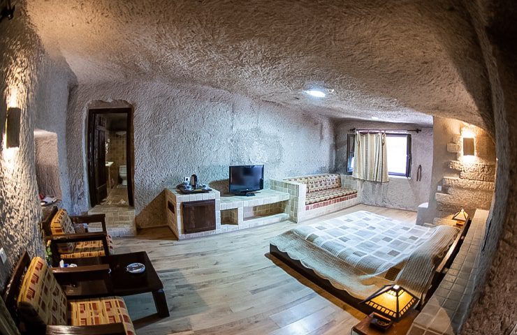 هتل صخره‌ای لاله کندوان تبریز