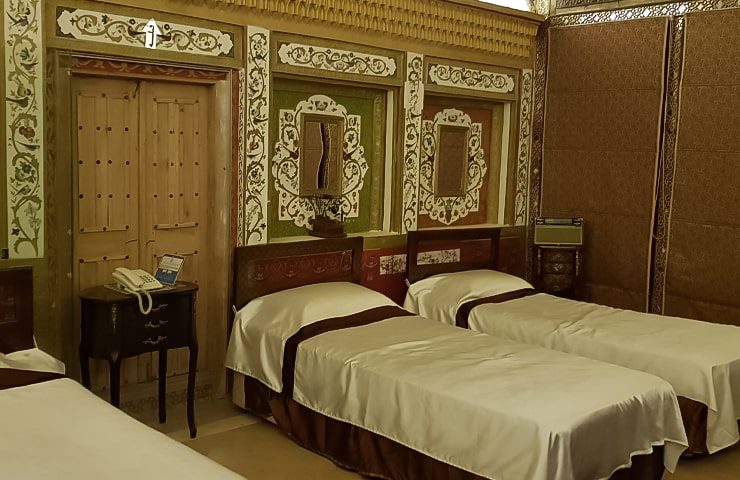 اتاق های هتل ملک التجار یزد