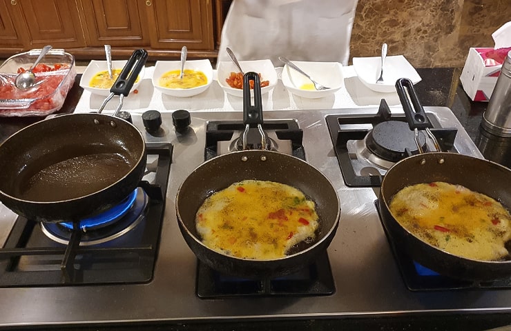منوی گرم صبحانه هتل قصر طلایی مشهد