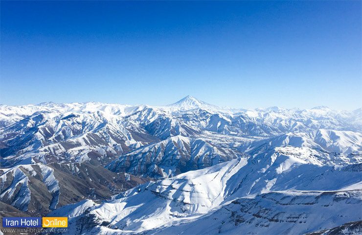 نمایی از قله توچال و رشته کوه البرز